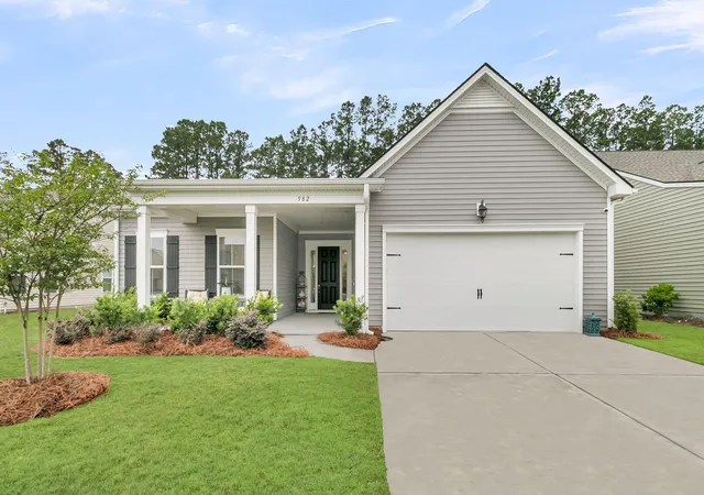 Photo 1 of Single family home for sale at 582 Marsh Cvs Cir, Summerville, SC 29486 | MLS# 26016188 | Listing updated on 2026-10-26