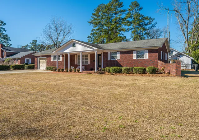 Homes for sale in Saint George, SC | 111 Weathers St, Saint George, SC 29477 | MLS# 26002174
