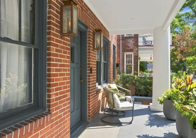Photo 3 of Single family home for sale at 58 Laurens St, Charleston, SC 29401 | MLS# 26024387 | Listing updated on 2026-09-15