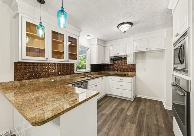 Photo 3 of Single family home for sale at 100 Kent Cir, Ladson, SC 29456 | MLS# 26010308 | Listing updated on 2026-09-15