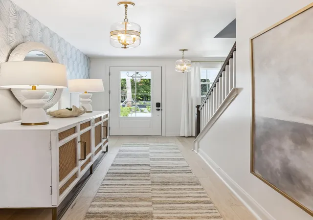 Photo 3 of Sale Pending at 458 Queenview Ln, Charleston, SC 29414 | MLS# 25023908 | Listing updated on 2026-08-04