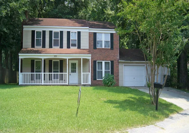 Photo 1 of Single family home for sale at 105 Miller Ct, Summerville, SC 29485 | MLS# 26022682 | Listing updated on 2026-09-09