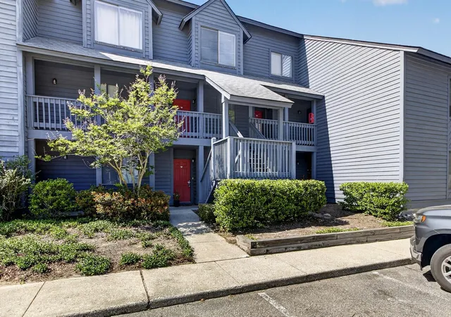 Photo 2 of Townhouse for sale at 1530 Fort Johnson Rd #Apt 1k, Charleston, SC 29412 | MLS# 26020535 | Listing updated on 2026-09-11