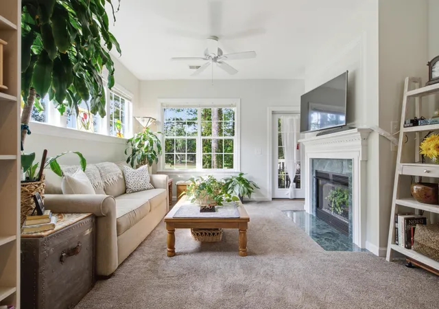 Photo 4 of Townhouse for sale at 182 Golfview Ln, Summerville, SC 29485 | MLS# 26018770 | Listing updated on 2026-09-10