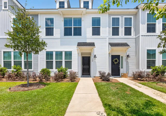 Photo 3 of Townhouse for sale at 149 Omalley Dr, Summerville, SC 29483 | MLS# 26019097 | Listing updated on 2026-09-14