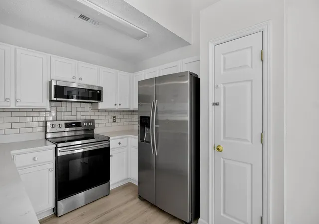 Photo 3 of Single family home for sale at 2412 Stingray Blvd, Charleston, SC 29406 | MLS# 26022135 | Listing updated on 2026-09-14