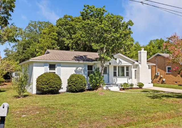 Photo 3 of Single family home for sale at 4622 Glenn St, North Charleston, SC 29405 | MLS# 26023940 | Listing updated on 2026-09-11