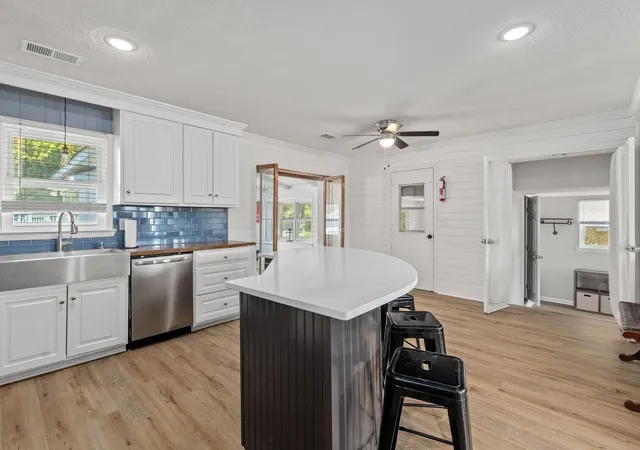 Photo 4 of Single family home for sale at 4622 Glenn St, North Charleston, SC 29405 | MLS# 26023940 | Listing updated on 2026-10-06