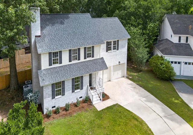 3rd image of 1017 Crooked Stick Ct, Summerville, SC 29483 | MLS# 26015647