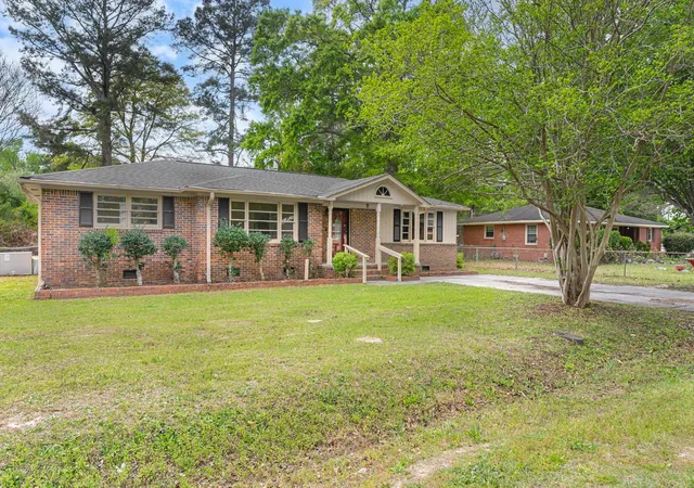 3rd image of 1136 Lakeshore Dr, Orangeburg, SC 29115 | MLS# 26016391