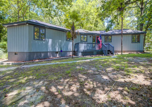 Photo 1 of Single family home for sale at 114 Poplar Cir, Summerville, SC 29483 | MLS# 26019418 | Listing updated on 2026-08-28