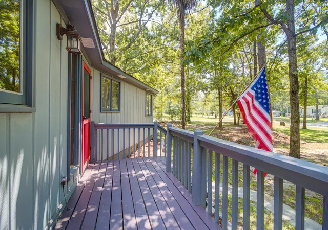 Photo 3 of Single family home for sale at 114 Poplar Cir, Summerville, SC 29483 | MLS# 26019418 | Listing updated on 2026-08-28