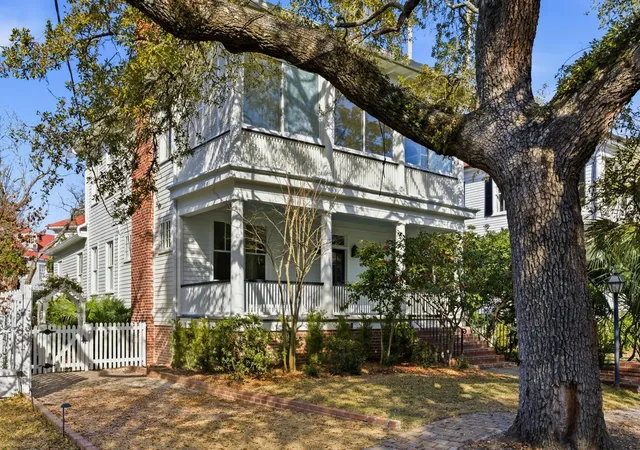Homes for sale in Charleston, SC | 30 Gibbes St, Charleston, SC 29401 | MLS# 26007005
