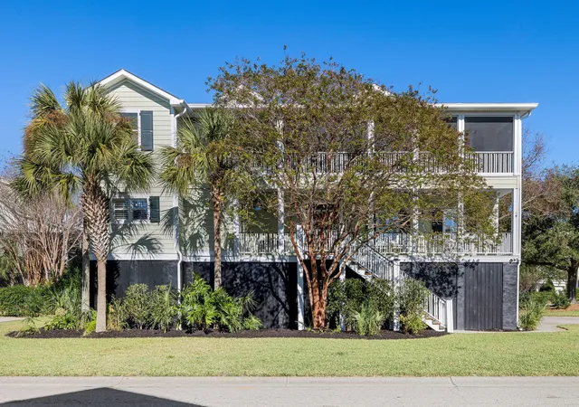 Photo 1 of Single family home for sale at 780 Post Oak Dr, Mount Pleasant, SC 29464 | MLS# 25031273 | Listing updated on 2026-08-04