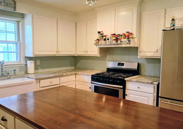 Photo 3 of Single family home for sale at 100 Old Country Clb Rd, Summerville, SC 29483 | MLS# 26012735 | Listing updated on 2026-08-04
