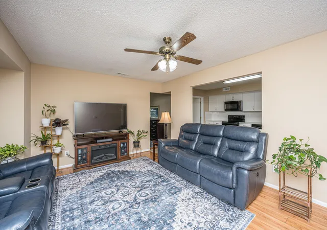 4th image of 401 Iowa Ct, Ladson, SC 29456 | MLS# 26023596