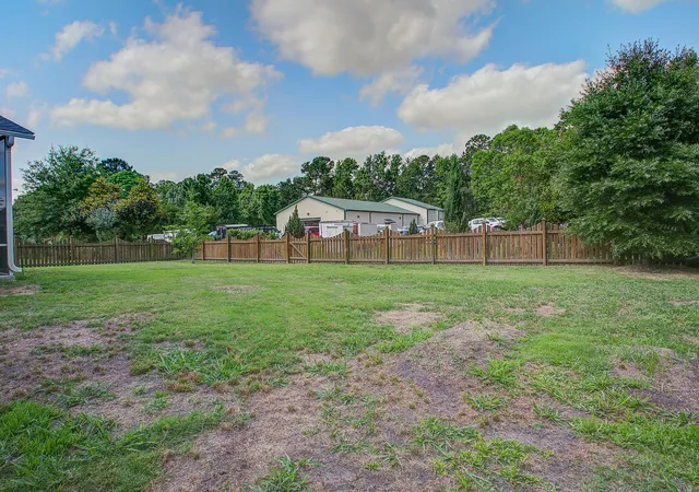 Homes for sale in Hanahan, SC | 1305 Raven Rd, Hanahan, SC 29410 | MLS# 26014824