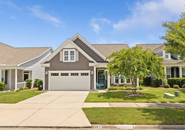 Photo 1 of Single family home for sale at 3017 Aura Ln, Summerville, SC 29483 | MLS# 26022958 | Listing updated on 2026-09-11