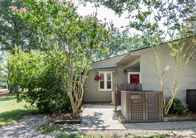 1st image of 101 Ventura Pl, Mount Pleasant, SC 29464 | MLS# 26020542