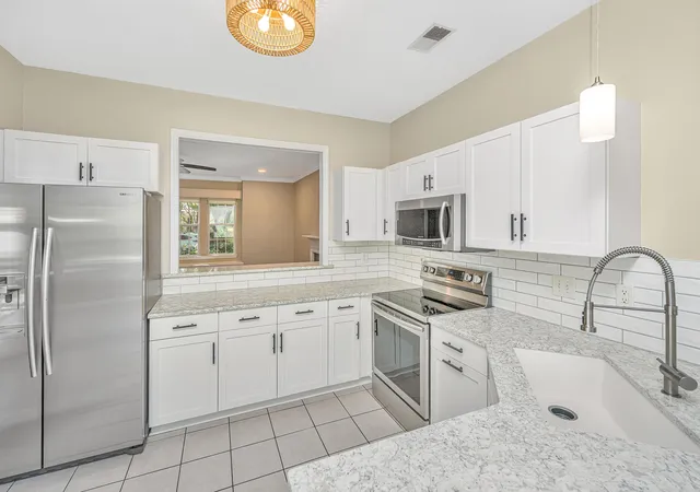 Photo 2 of Single family home for sale at 1423 Swamp Fox Ln, Charleston, SC 29412 | MLS# 26016352 | Listing updated on 2026-09-03
