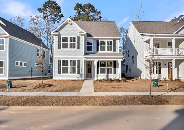 Photo 1 of Single family home for sale at 7 Cantona Dr, Summerville, SC 29483 | MLS# 25030908 | Listing updated on 2026-08-31