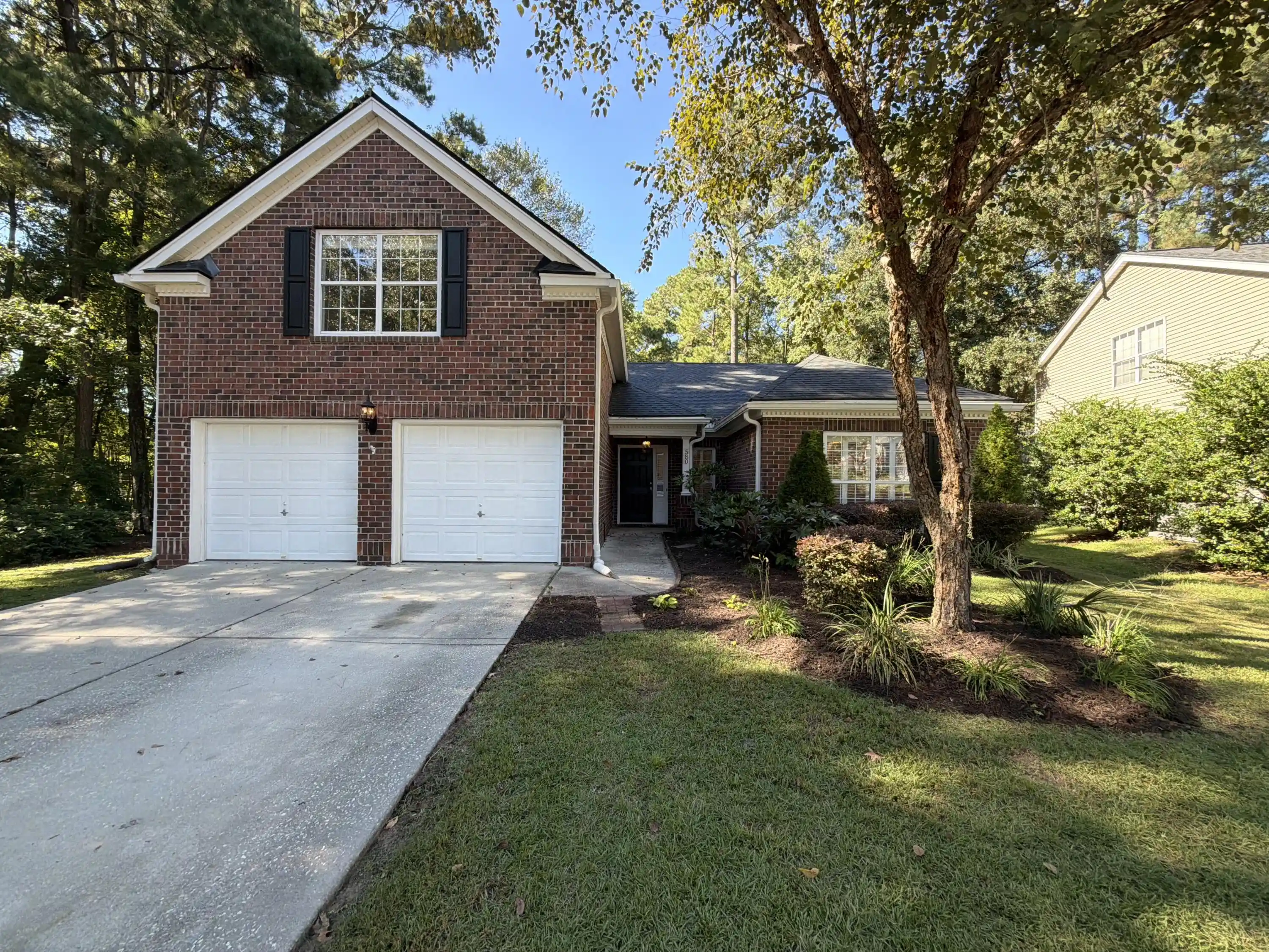 Photo 1 of Single family home for sale at 580 Pointe Of Oaks Rd, Summerville, SC 29485 | MLS# 26028204 | Listing updated on 2026-10-13