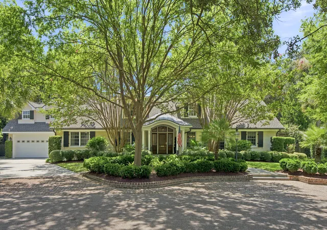 Photo 1 of Single family home for sale at 7 Cochran Ct, Charleston, SC 29407 | MLS# 26022064 | Listing updated on 2026-09-17