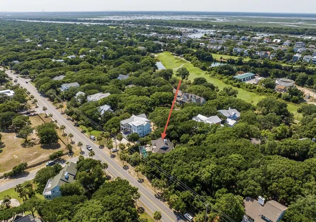 Photo 3 of Single family home for sale at 3 Barnacle Row, Isle Of Palms, SC 29451 | MLS# 26019323 | Listing updated on 2026-10-08