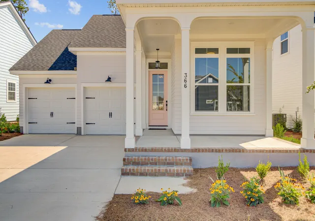 Photo 3 of Single family home for sale at 412 Brightside Trl, Summerville, SC 29486 | MLS# 26022460 | Listing updated on 2026-08-08