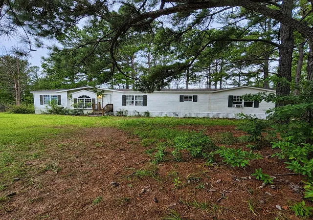 Photo 1 of Manufactured home for sale at 1078 Sullivan Dr, Manning, SC 29102 | MLS# 26024530 | Listing updated on 2026-08-30