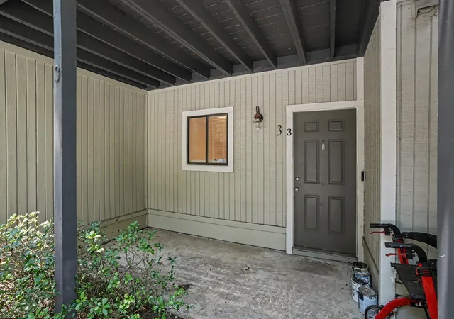 Photo 3 of Townhouse for sale at 2766 Jobee Dr #Unit 3, Charleston, SC 29414 | MLS# 26021818 | Listing updated on 2026-09-01