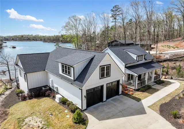 Photo 1 of Single family home for sale at 427 Sue Craig Rd, Six Mile, SC 29682 | MLS# 20285543 | Listing updated on 2026-10-01