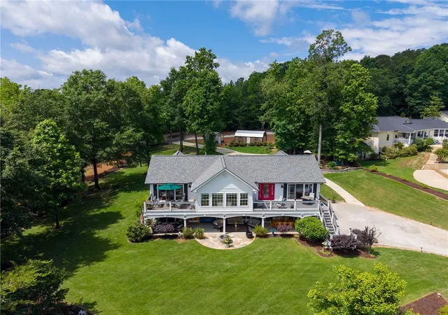 Photo 1 of Single family home for sale at 109 S Shore Dr, Fair Play, SC 29643 | MLS# 20287686 | Listing updated on 2026-09-11