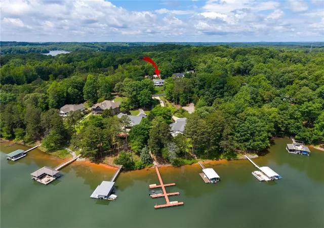 Photo 3 of Single family home for sale at 109 S Shore Dr, Fair Play, SC 29643 | MLS# 20287686 | Listing updated on 2026-09-11