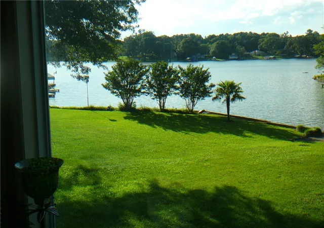 Photo 3 of Single family home for sale at 2213 Broadway Lake Rd, Anderson, SC 29621 | MLS# 20289187 | Listing updated on 2026-07-09