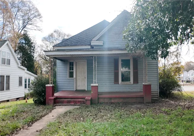 Homes for sale in Anderson, SC | 607 Piedmont Ave, Anderson, SC 29625 | MLS# 20289529