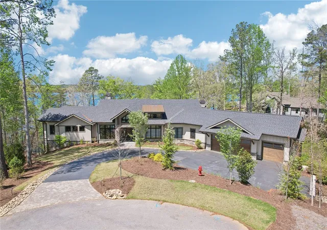 Homes for sale in Six Mile, SC | 132 Promontory Ct, Six Mile, SC 29682 | MLS# 20289863