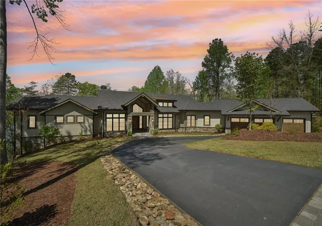 Homes for sale in Six Mile, SC | 132 Promontory Ct, Six Mile, SC 29682 | MLS# 20289863