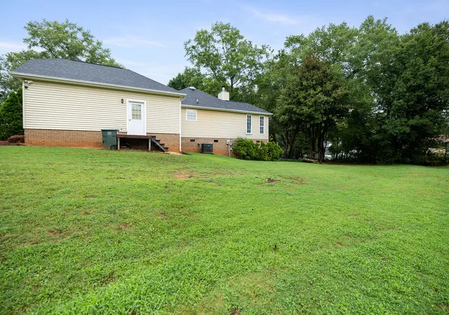 Photo 3 of Single family home for sale at 109 Coachman Ct, Anderson, SC 29625 | MLS# 20291027 | Listing updated on 2026-07-01