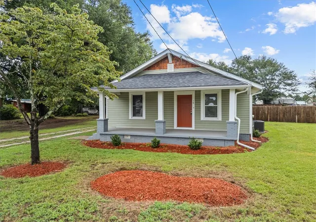 Homes for sale in Greenville, SC | 16 Bradley St, Greenville, SC 29611 | MLS# 20291172