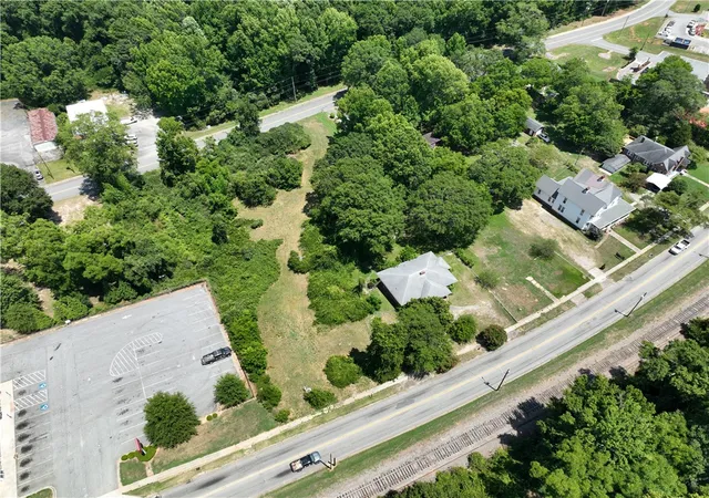 2nd image of 310 S Main St, Belton, SC 29627 | MLS# 20291082