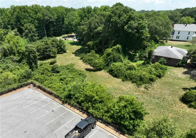9th image of 310 S Main St, Belton, SC 29627 | MLS# 20291082