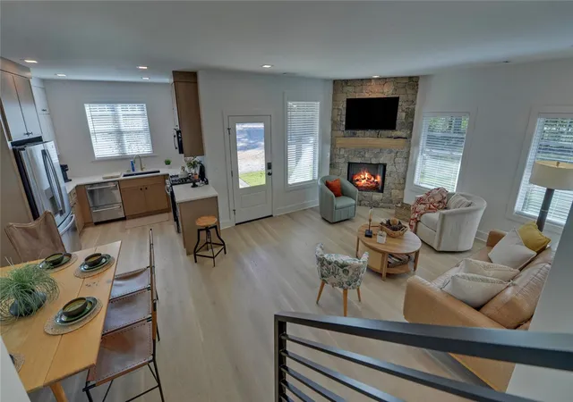 4th image of 71 Woodlake Dr #A, Hartwell, GA 30643 | MLS# 20292497