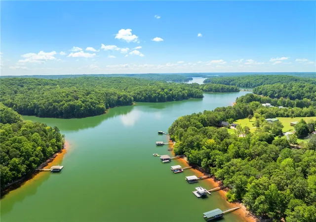 Photo 3 of Single family home for sale at 416 Holden Dr, Westminster, SC 29693 | MLS# 20292508 | Listing updated on 2026-09-12