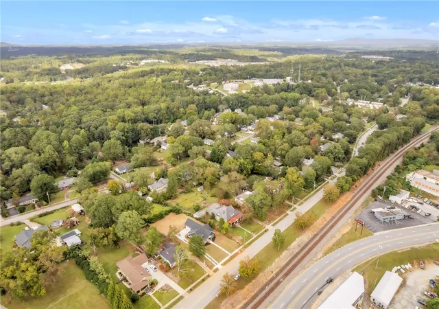 31st image of 517 N East Main St, Easley, SC 29640 | MLS# 20293467