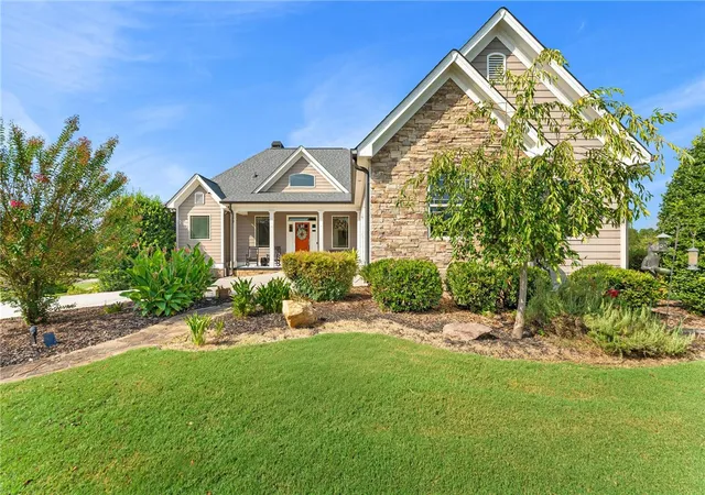 1st image of 134 Yorkshores Ln, Hartwell, GA 30643 | MLS# 20293606