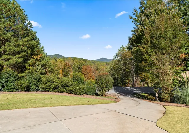 Photo 2 of Single family home for sale at 120 Golden Bear Dr, Sunset, SC 29685 | MLS# 20293749 | Listing updated on 2026-07-09