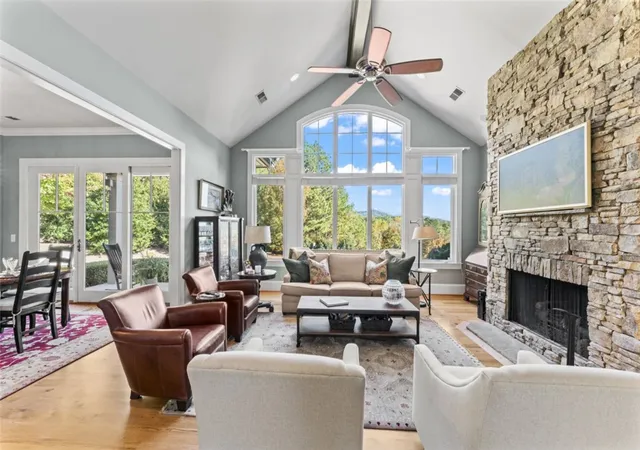 Photo 3 of Single family home for sale at 120 Golden Bear Dr, Sunset, SC 29685 | MLS# 20293749 | Listing updated on 2026-07-09