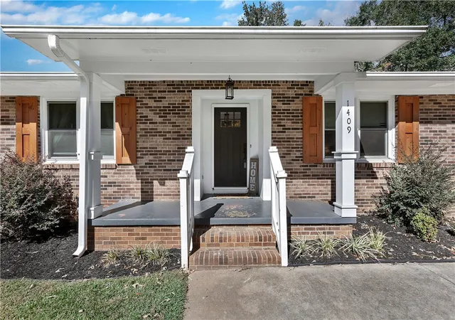 Photo 4 of Single family home for sale at 1409 Whiten Rd, Belton, SC 29627 | MLS# 20293959 | Listing updated on 2026-07-13