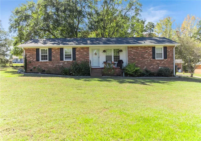 1st image of 8 Pinecrest Dr, Williamston, SC 29697 | MLS# 20294204
